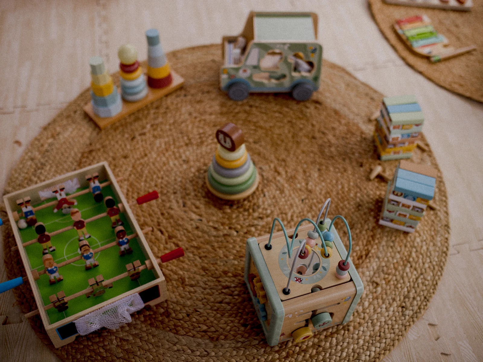 Brinquedos de madeira no Espaço Kids